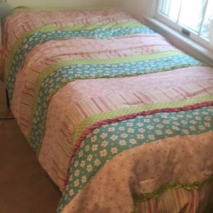 Multi-Color Twin Girl Comforter with Ruffles